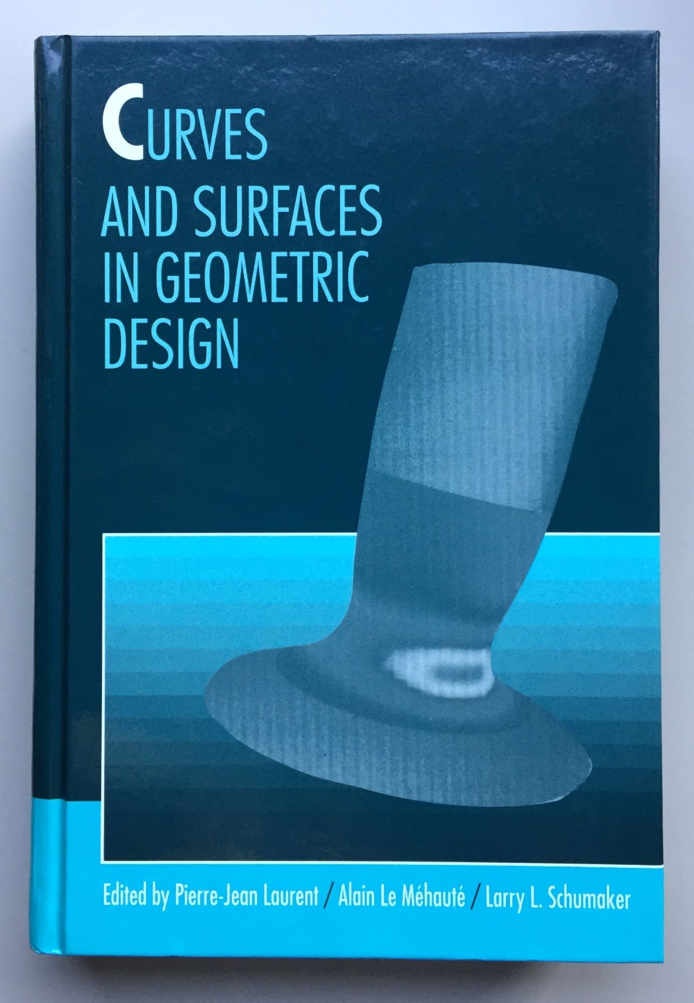 Curves and Surfaces – Collectif